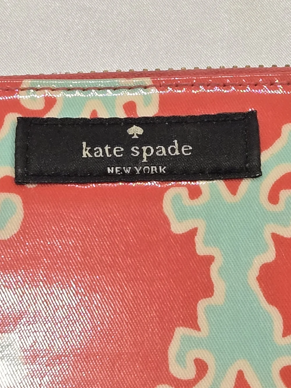 kate spade Red and Mint Geometric Zip Wallet